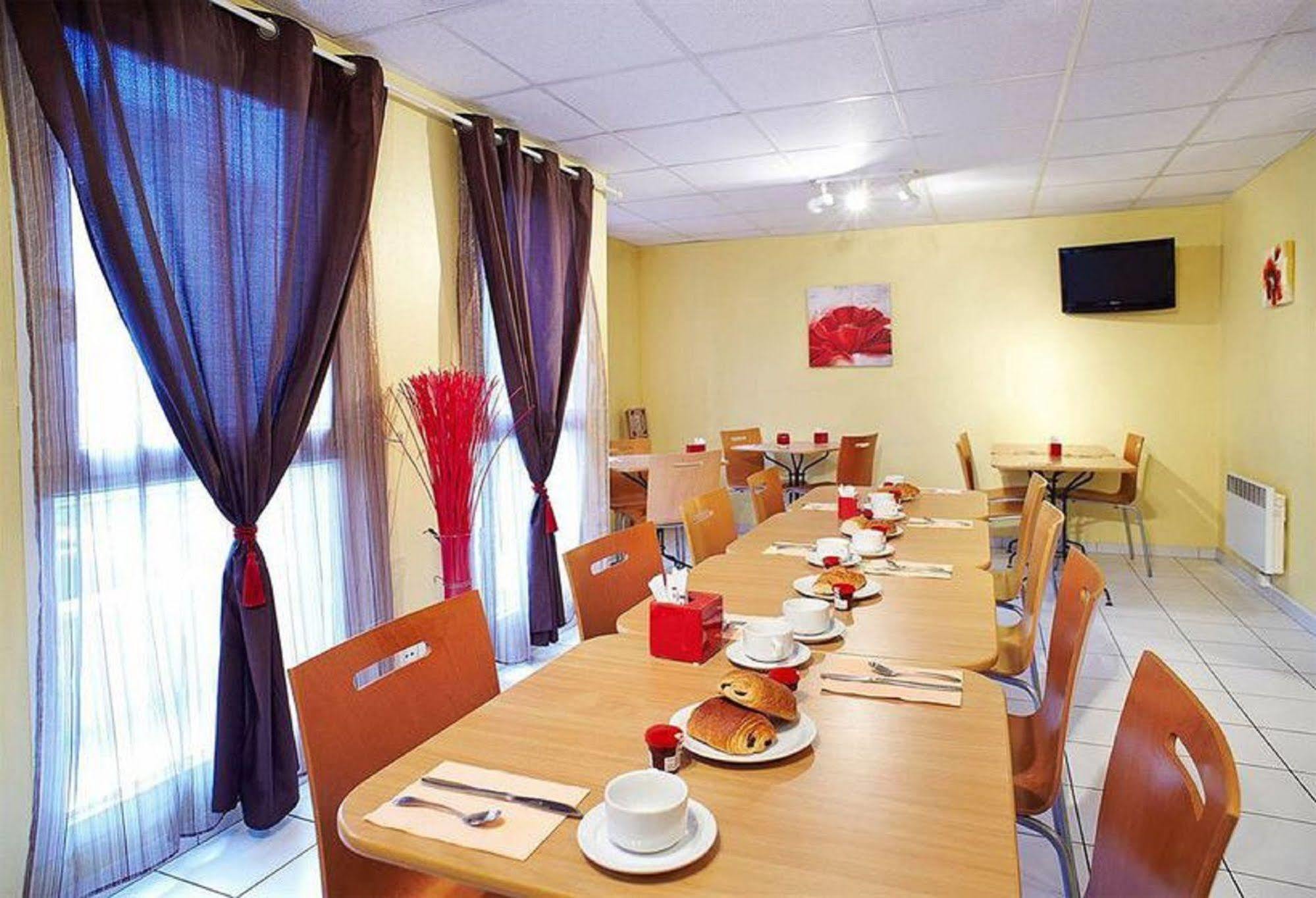 Sejours & Affaires La Rochelle Les Minimes Aparthotel Exterior photo