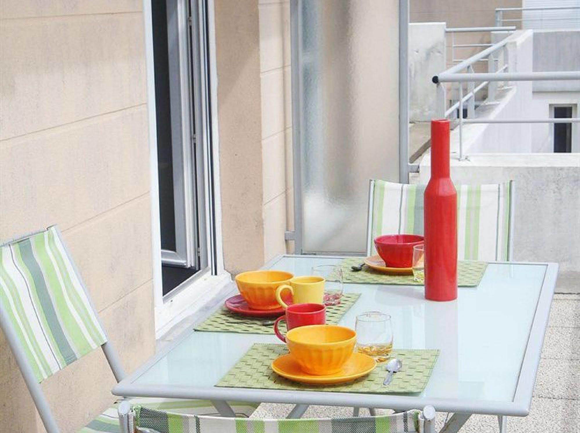 Sejours & Affaires La Rochelle Les Minimes Aparthotel Exterior photo